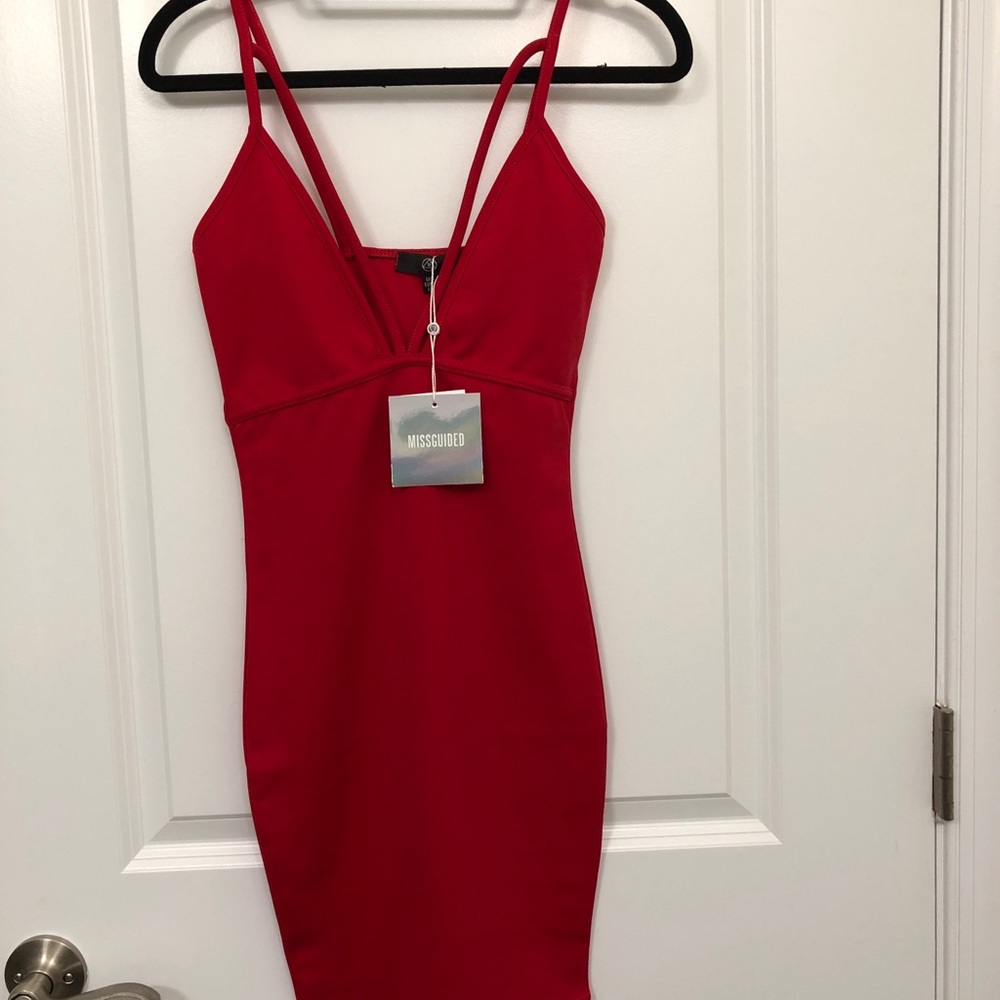 NWT! Missguided red strappy scuba body on dress